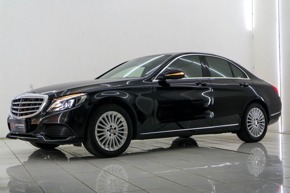 2015 Mercedes Benz C-Class Sedan 2015 Mercedes Benz C-Class Sedan