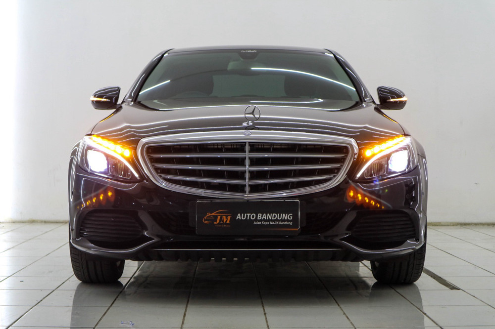 2015 Mercedes Benz C-Class Sedan 2015 Mercedes Benz C-Class Sedan