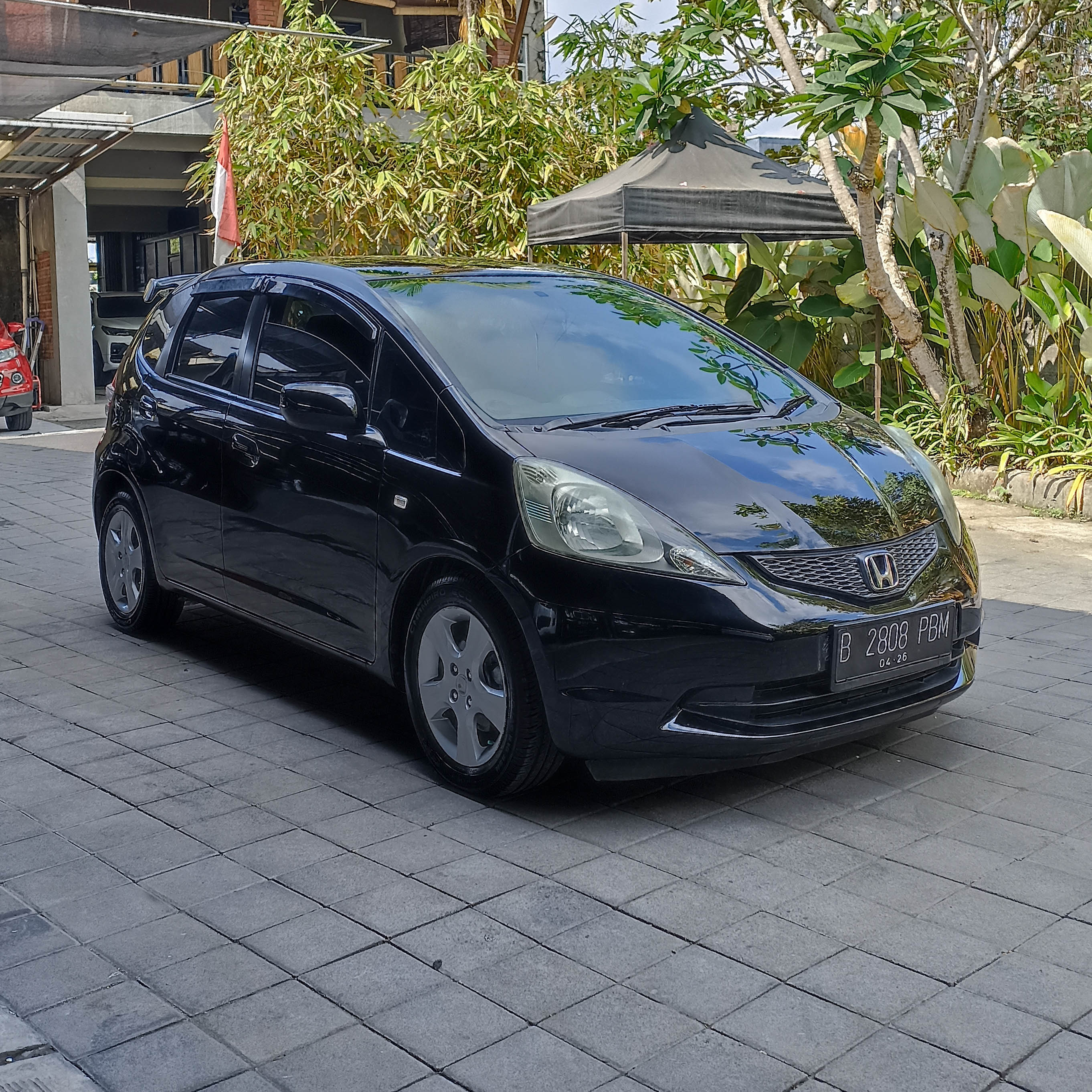 2011 Honda Jazz  1.5 GE8 AT 2011 Honda Jazz  1.5 GE8 AT