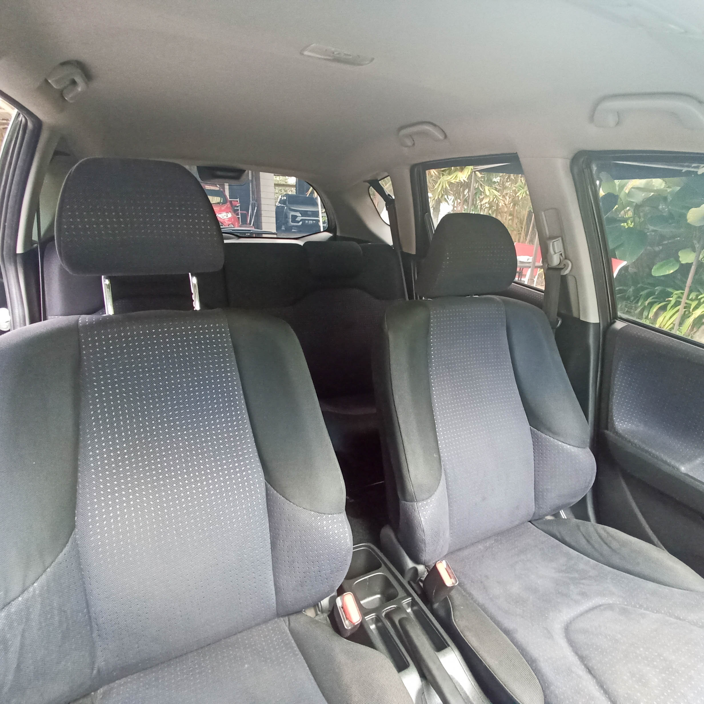 2011 Honda Jazz  1.5 GE8 AT 2011 Honda Jazz  1.5 GE8 AT