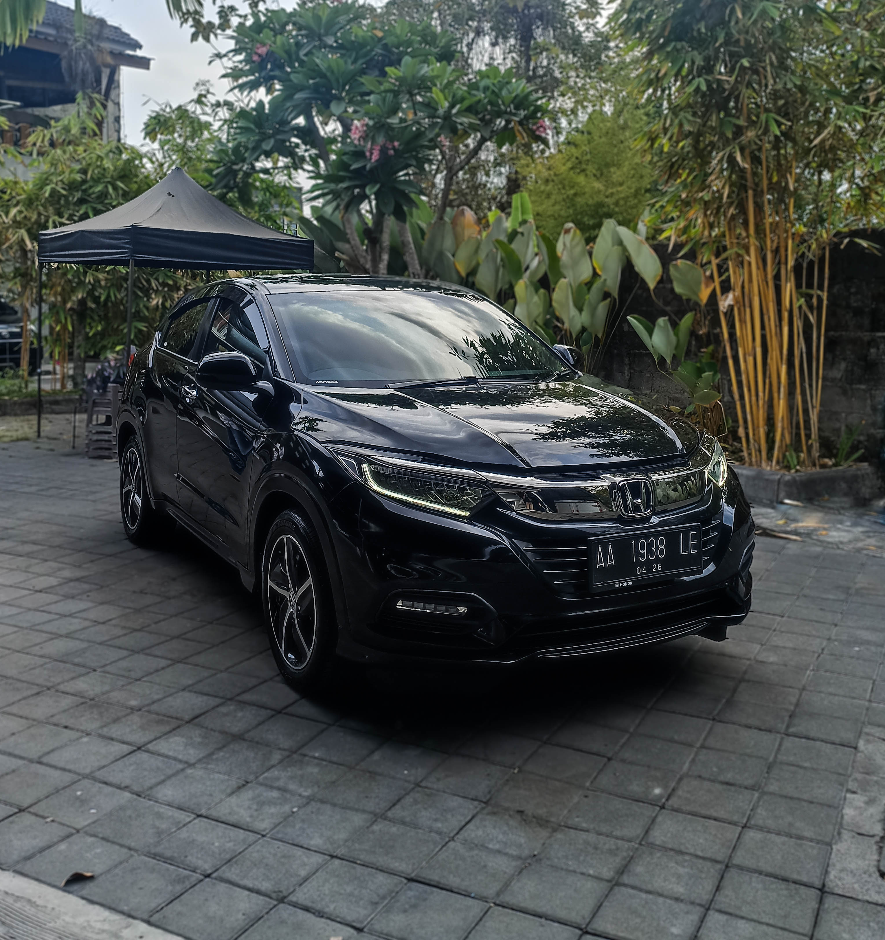 Second Hand 2021 Honda HRV  1.8L Prestige Second Hand 2021 Honda HRV  1.8L Prestige
