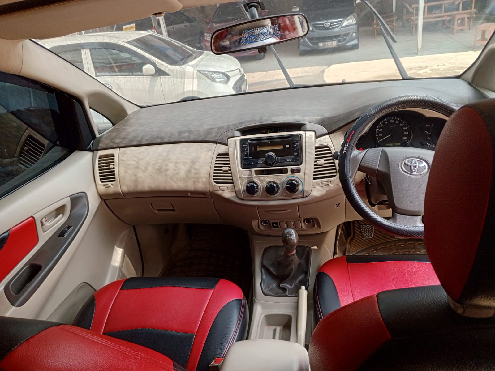 2011 Toyota Kijang Innova 2011 Toyota Kijang Innova