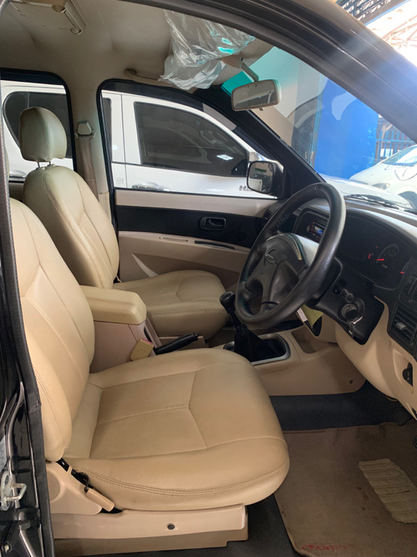 2017 Isuzu Panther 2017 Isuzu Panther