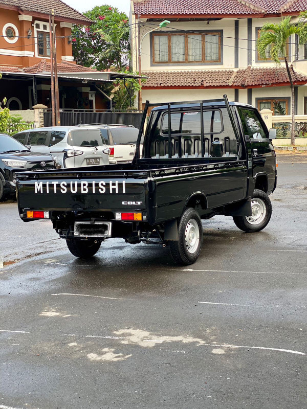2022 Mitsubishi Colt L300 2022 Mitsubishi Colt L300