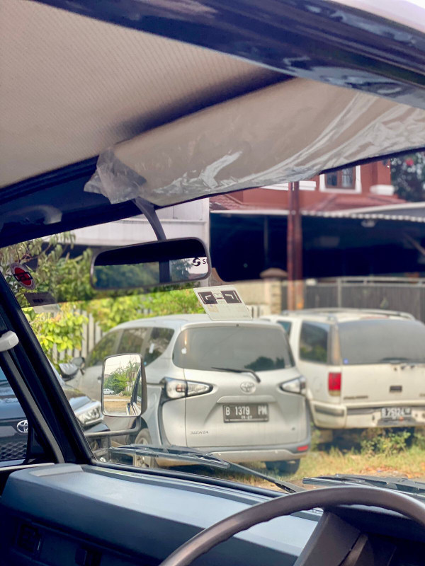 2022 Mitsubishi Colt L300 2022 Mitsubishi Colt L300