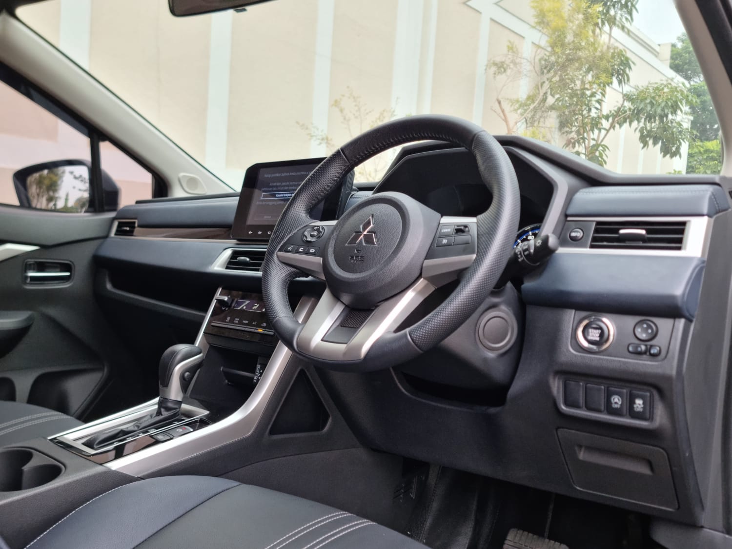 2022 Mitsubishi Xpander Cross 2022 Mitsubishi Xpander Cross