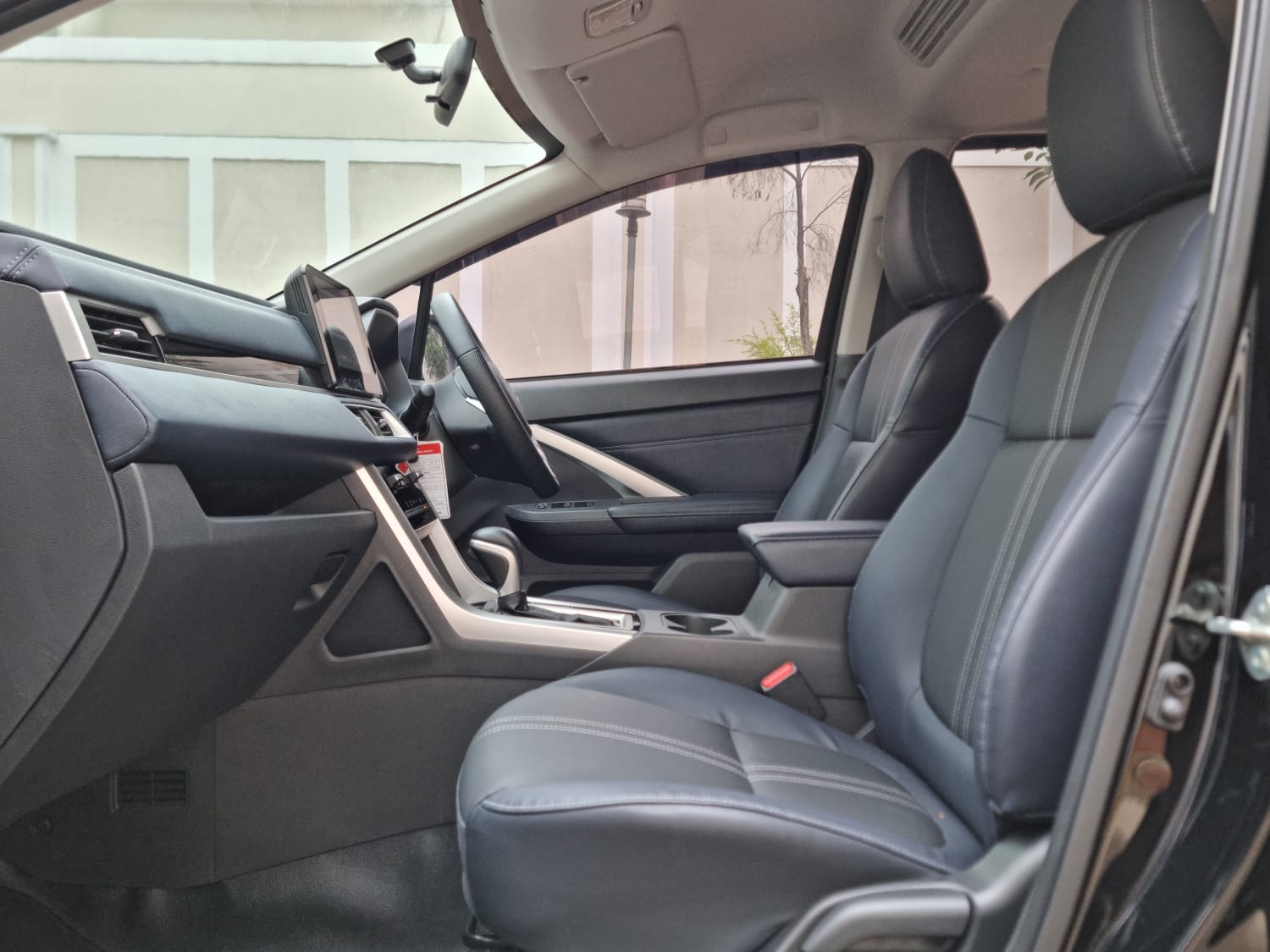 2022 Mitsubishi Xpander Cross 2022 Mitsubishi Xpander Cross