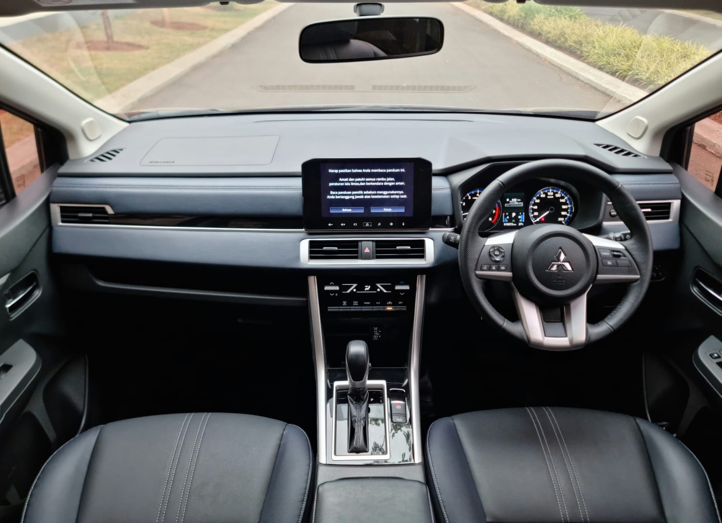 2022 Mitsubishi Xpander Cross 2022 Mitsubishi Xpander Cross