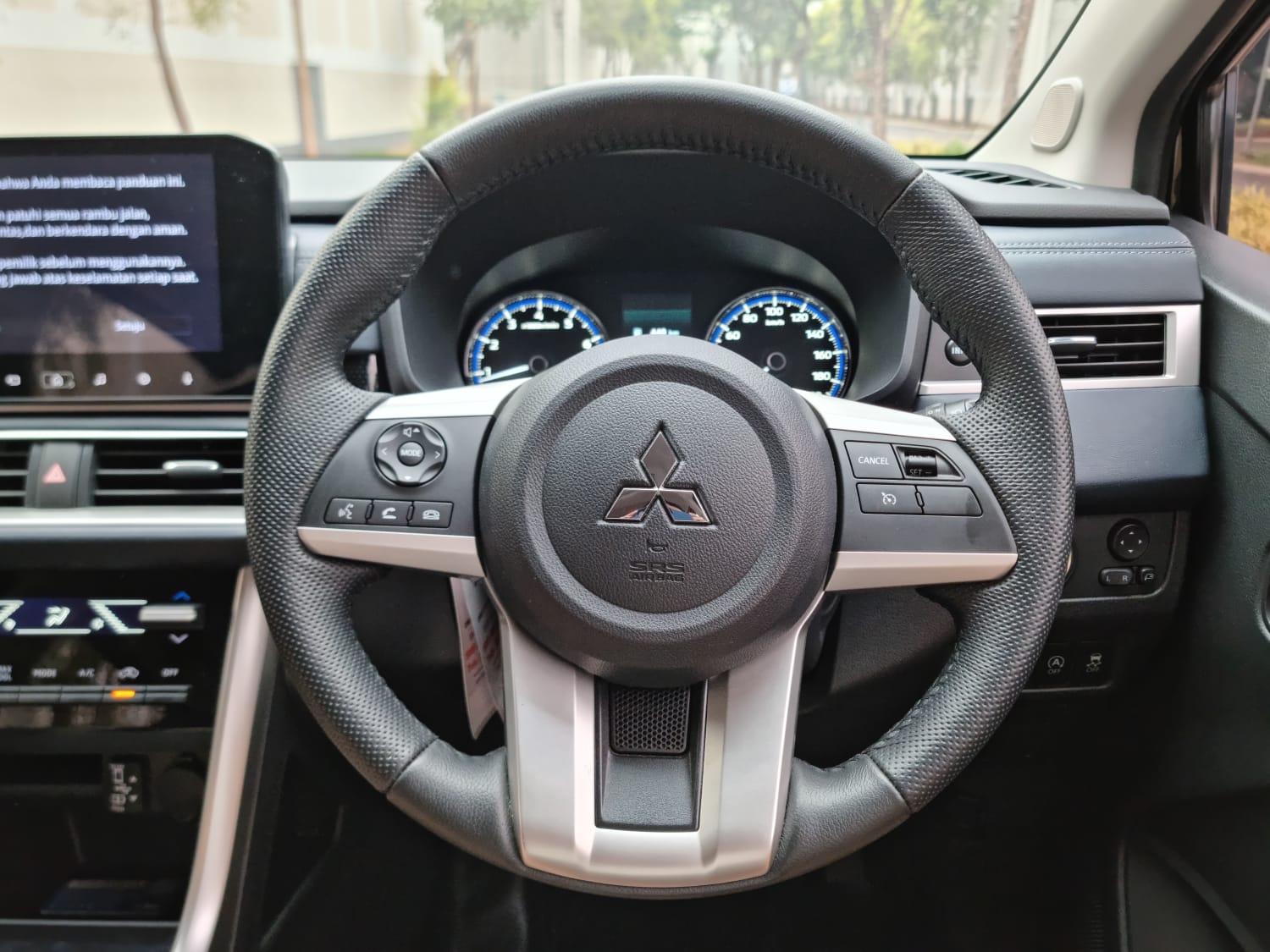 2022 Mitsubishi Xpander Cross 2022 Mitsubishi Xpander Cross