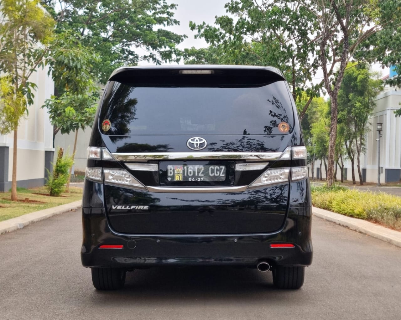 2013 Toyota Vellfire 2013 Toyota Vellfire