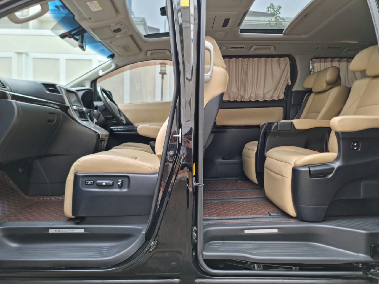 2013 Toyota Vellfire 2013 Toyota Vellfire