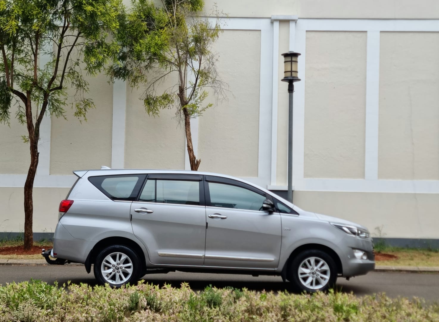 2016 Toyota Kijang Innova 2016 Toyota Kijang Innova