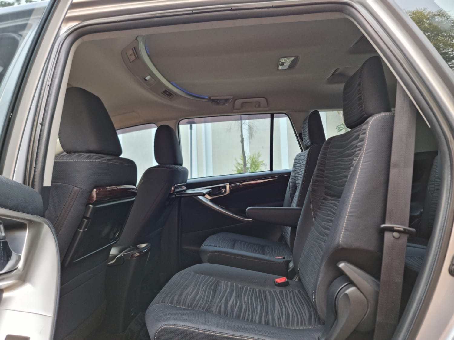 2016 Toyota Kijang Innova 2016 Toyota Kijang Innova