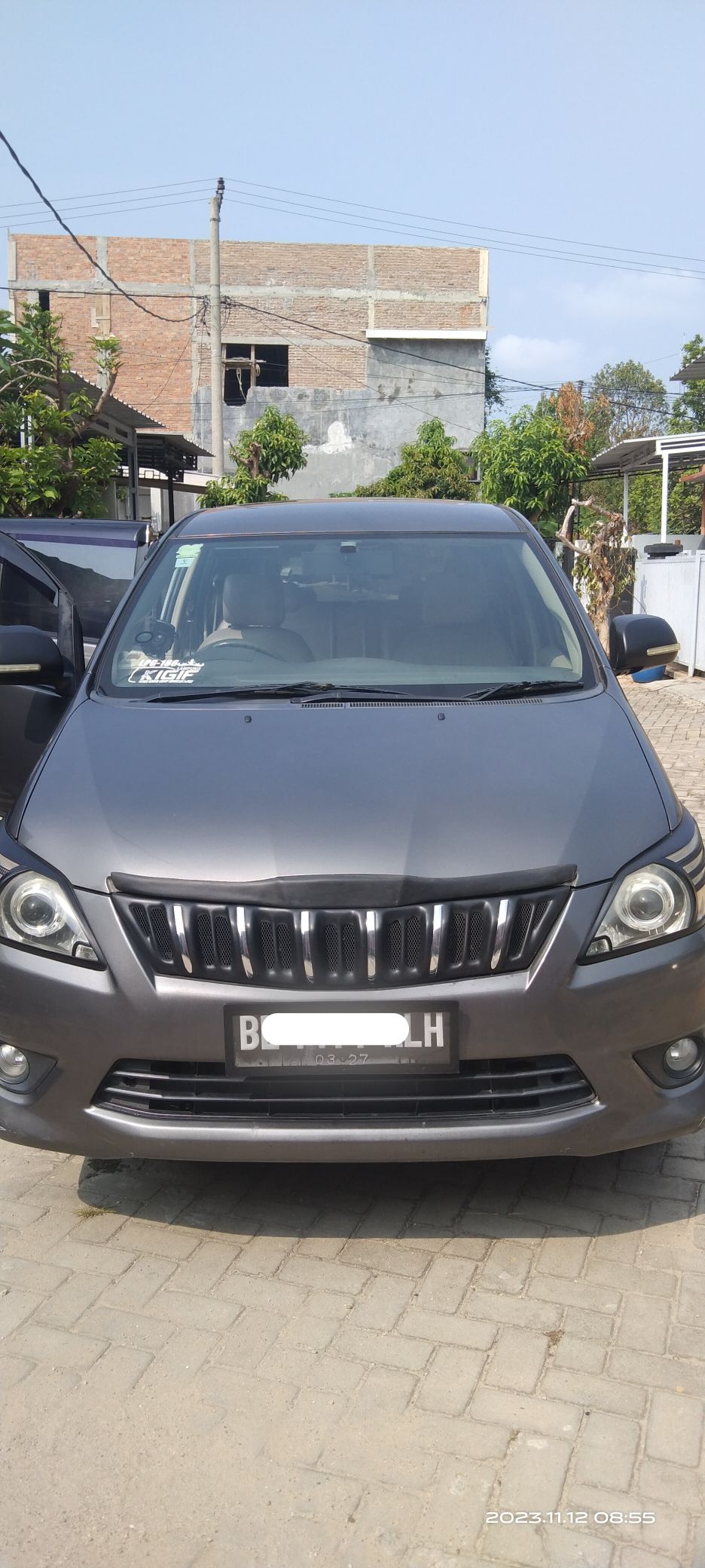 Second Hand 2011 Toyota Kijang  Second Hand 2011 Toyota Kijang