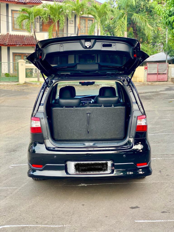 2015 Nissan Grand Livina 2015 Nissan Grand Livina