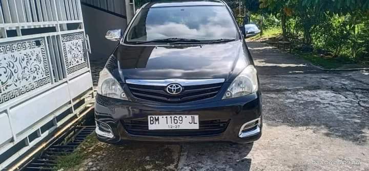 Second Hand 2010 Toyota Kijang Innova Second Hand 2010 Toyota Kijang Innova