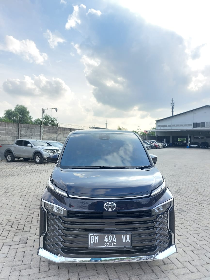 Second Hand 2022 Toyota Voxy Second Hand 2022 Toyota Voxy