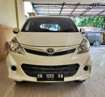 2014 Toyota Avanza Veloz Bekas 2014 Toyota Avanza Veloz Bekas