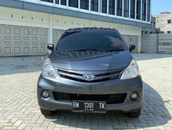 Second Hand 2015 Daihatsu Xenia Second Hand 2015 Daihatsu Xenia