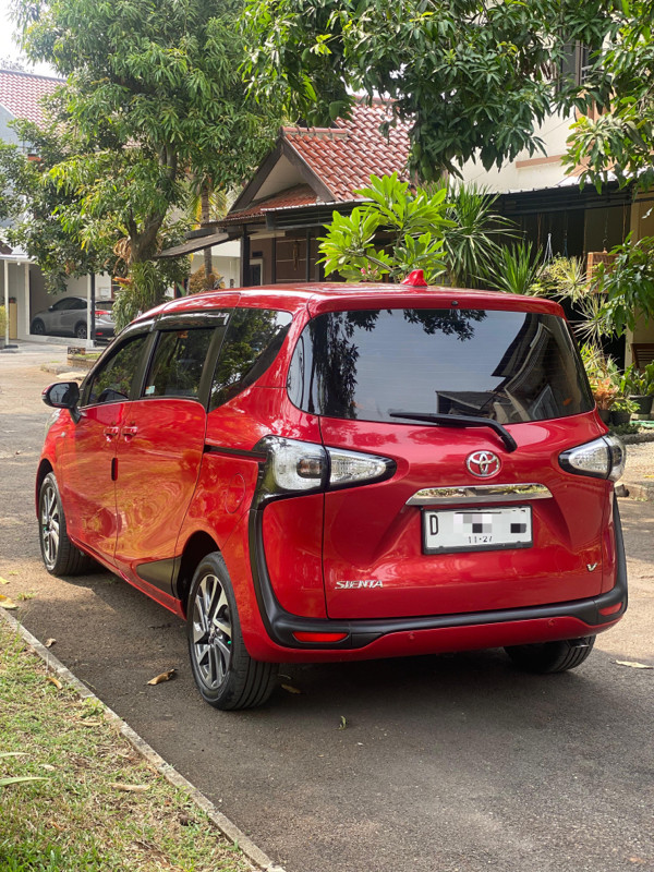 2017 Toyota Sienta 2017 Toyota Sienta