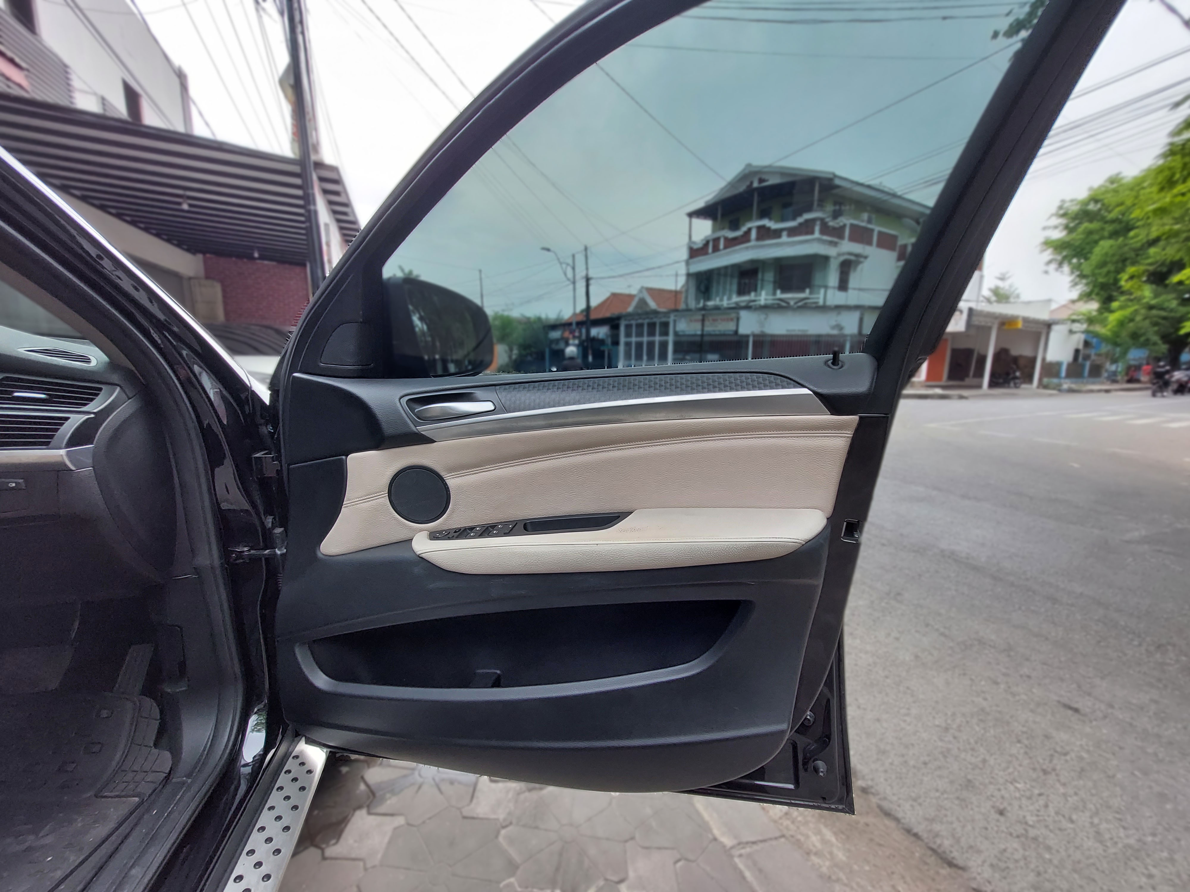 2010 BMW X6 2010 BMW X6