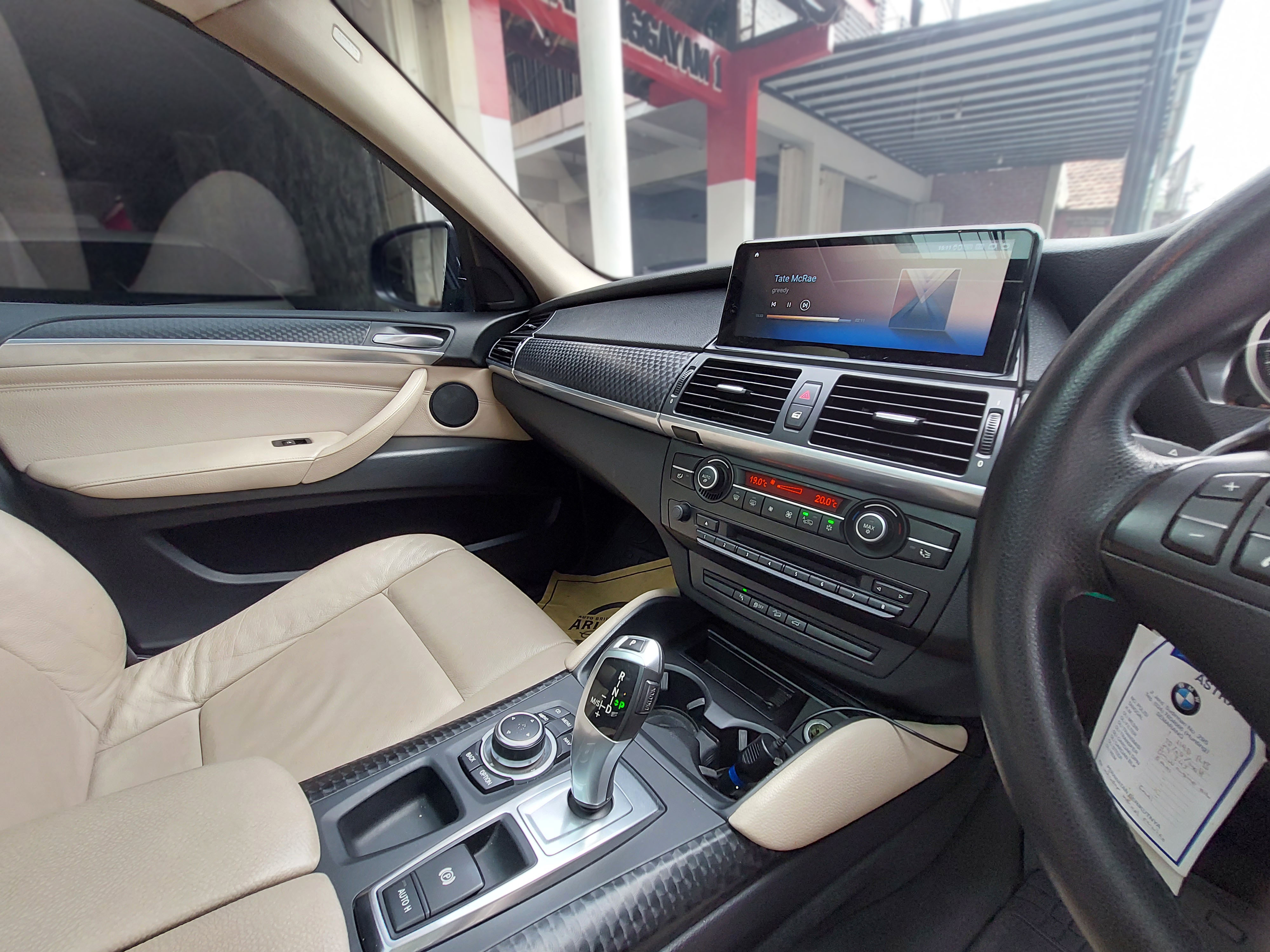 2010 BMW X6 2010 BMW X6