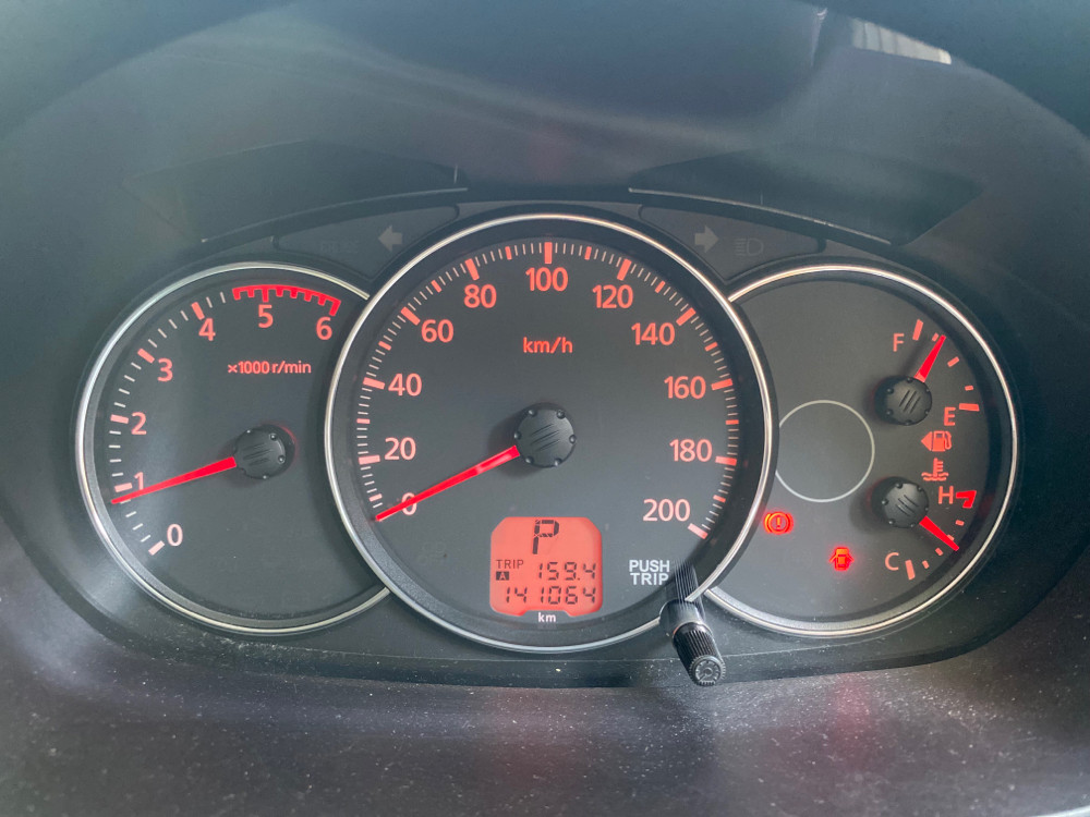 2013 Mitsubishi Pajero Sport  2013 Mitsubishi Pajero Sport