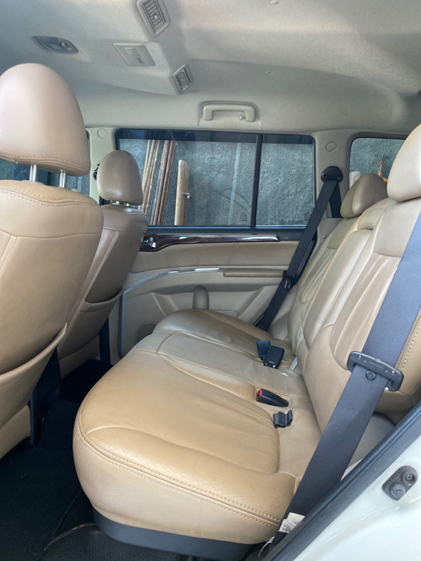 2013 Mitsubishi Pajero Sport  2013 Mitsubishi Pajero Sport