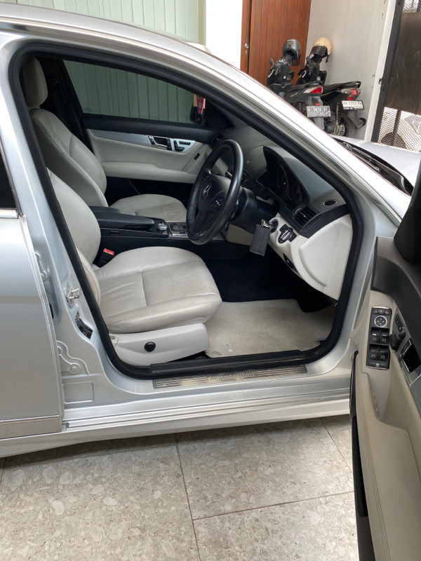 2010 Mercedes Benz C-Class 2010 Mercedes Benz C-Class