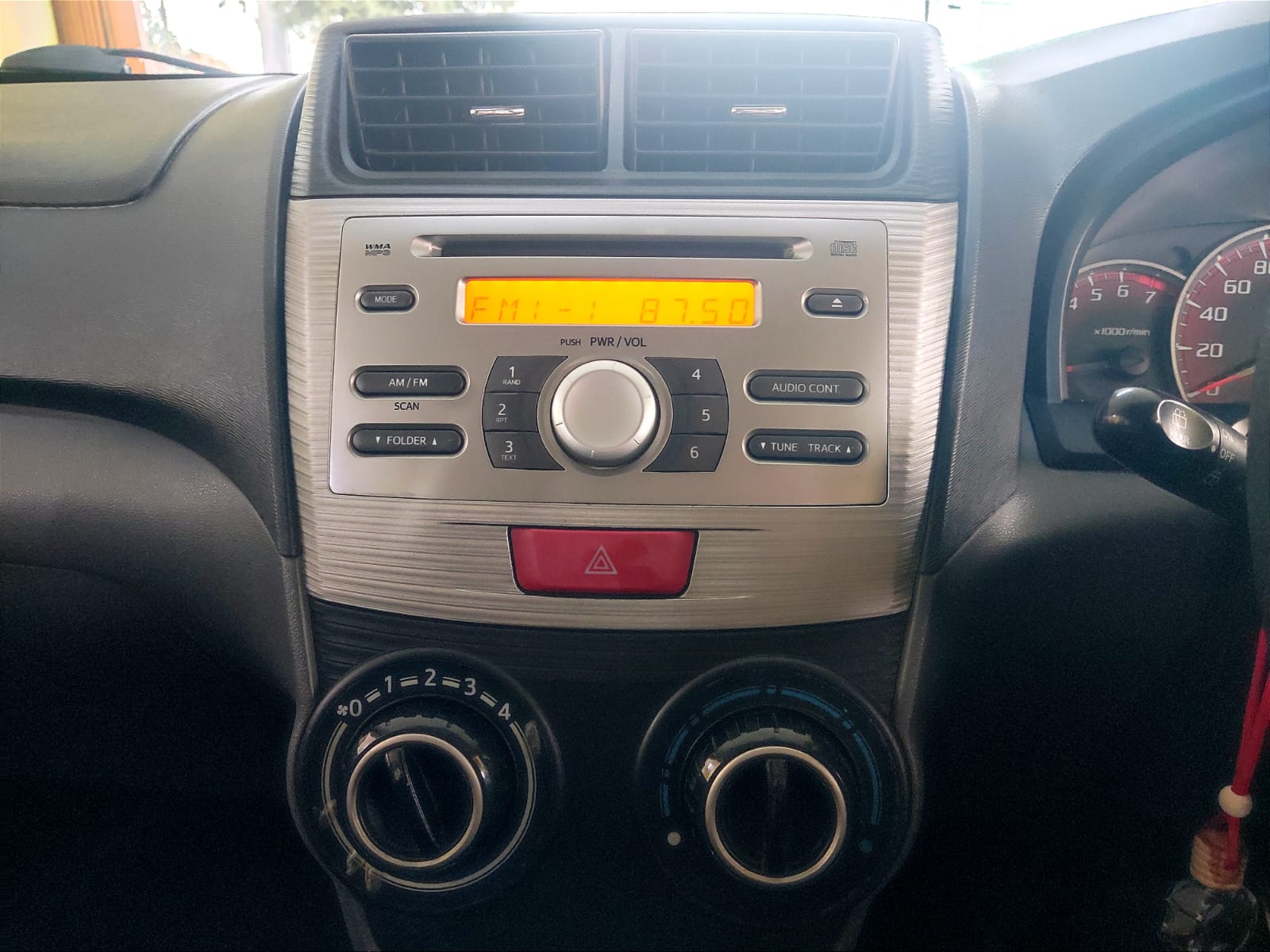 2014 Toyota Avanza Veloz 2014 Toyota Avanza Veloz