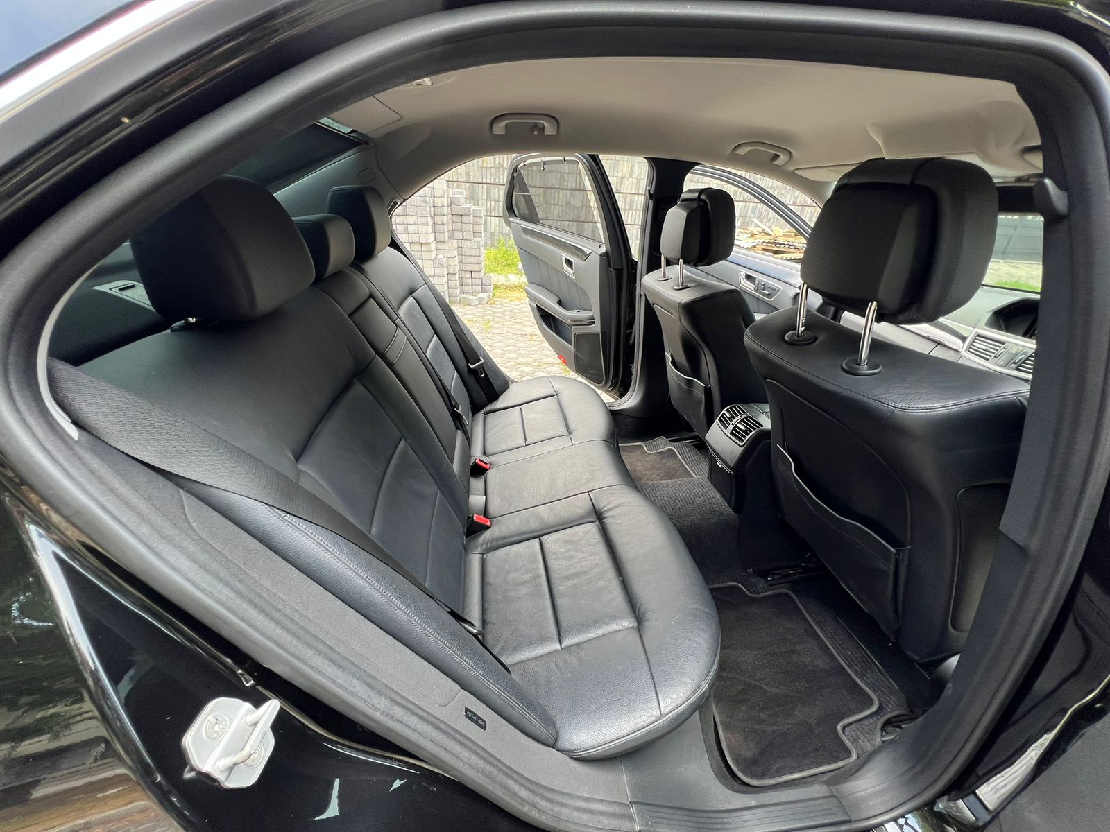 2010 Mercedes Benz E-Class 2010 Mercedes Benz E-Class