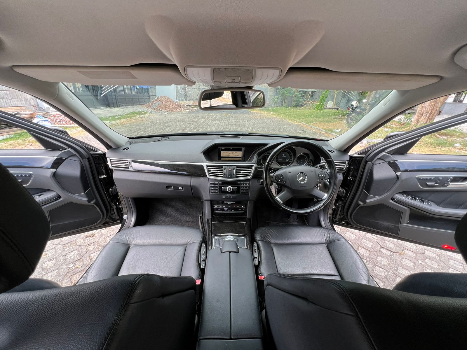 2010 Mercedes Benz E-Class 2010 Mercedes Benz E-Class