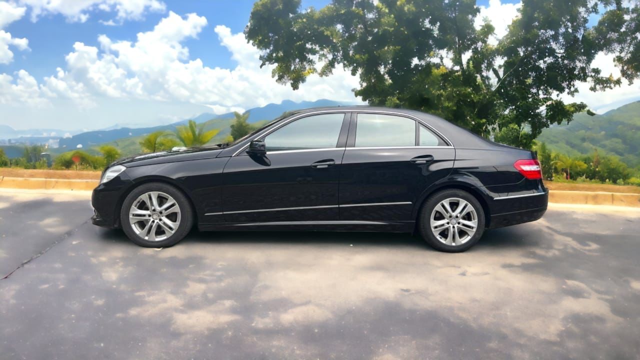 2010 Mercedes Benz E-Class 2010 Mercedes Benz E-Class