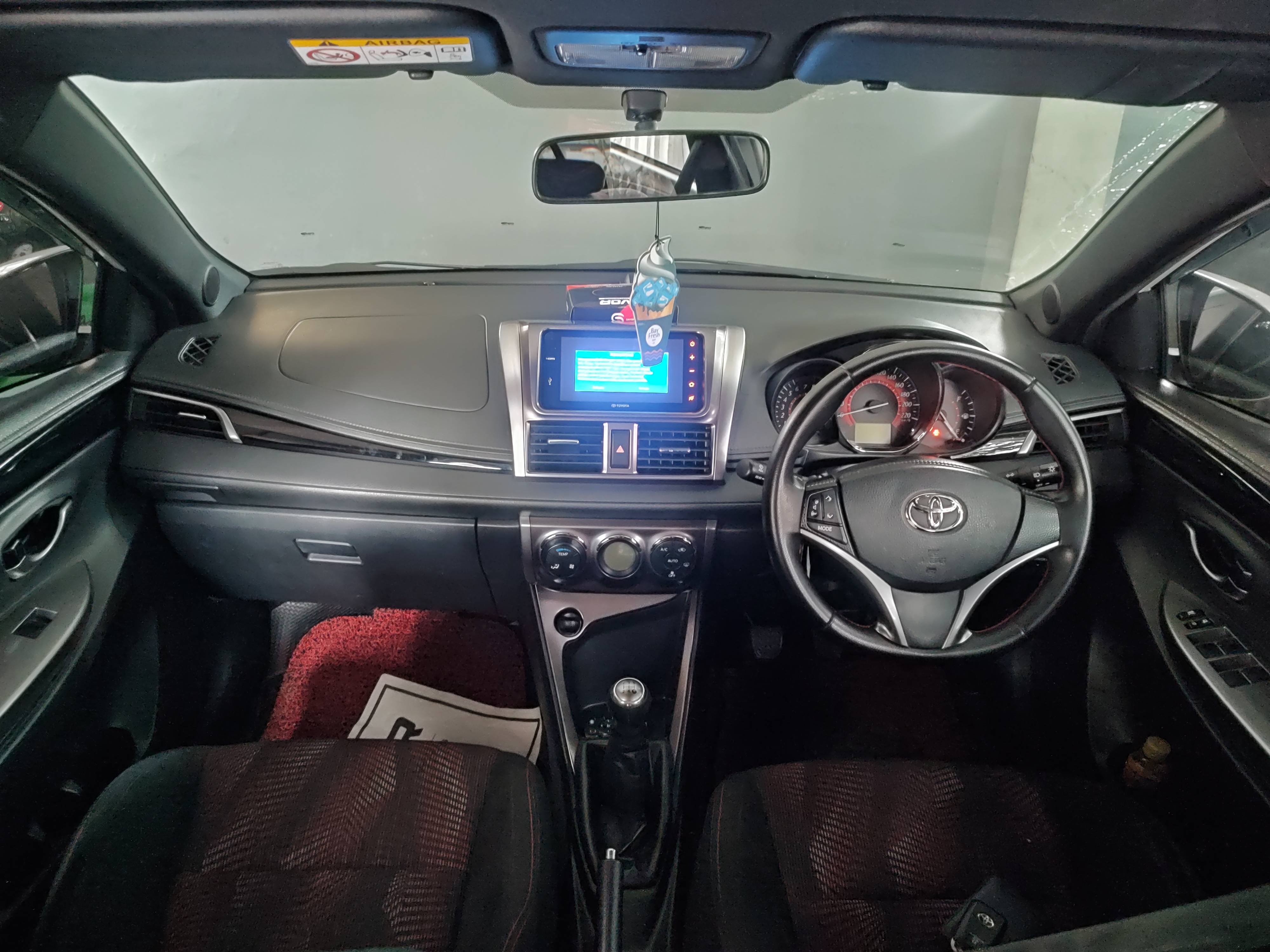 2017 Toyota Yaris 2017 Toyota Yaris