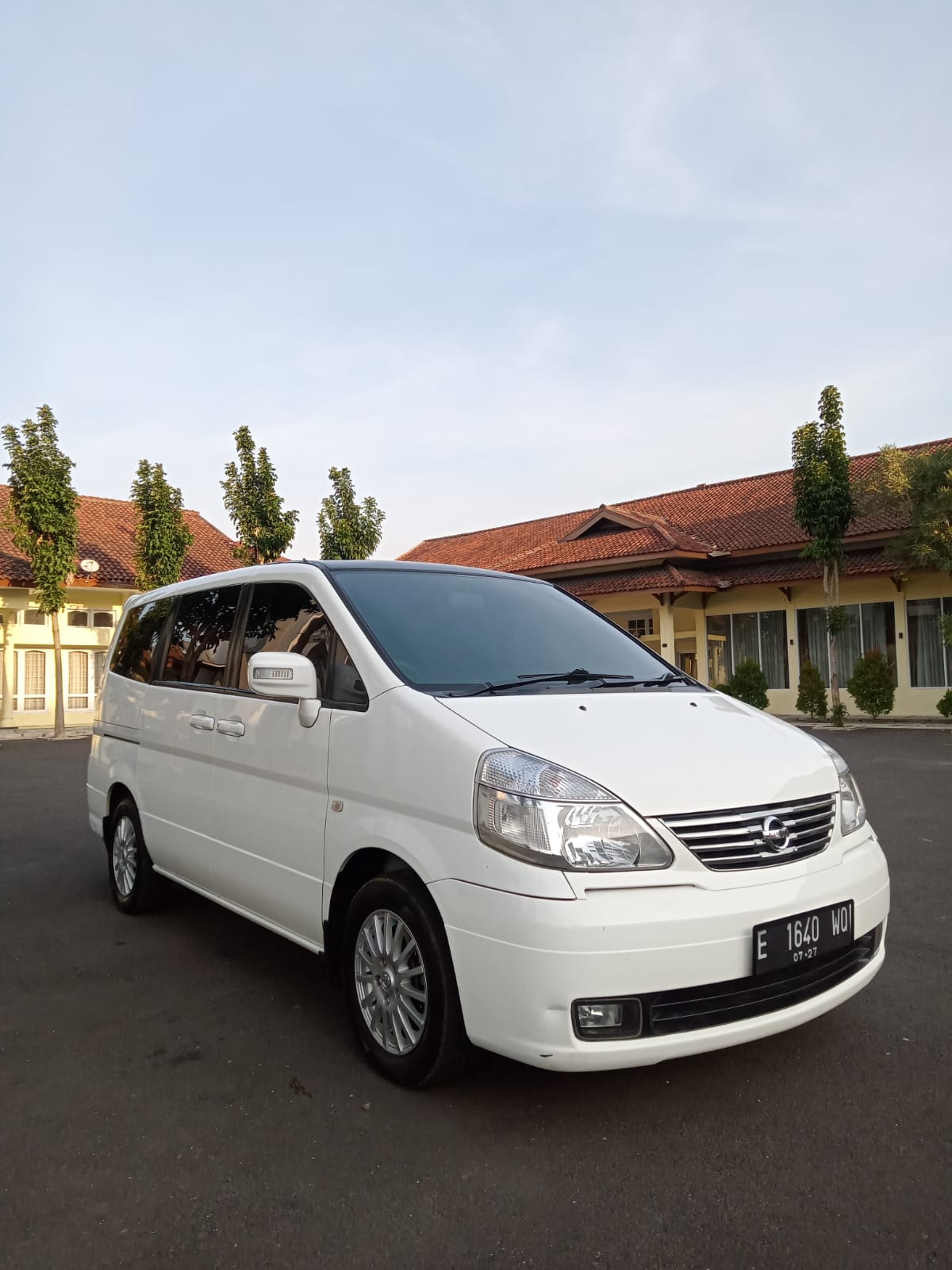 2012 Nissan Serena 2012 Nissan Serena