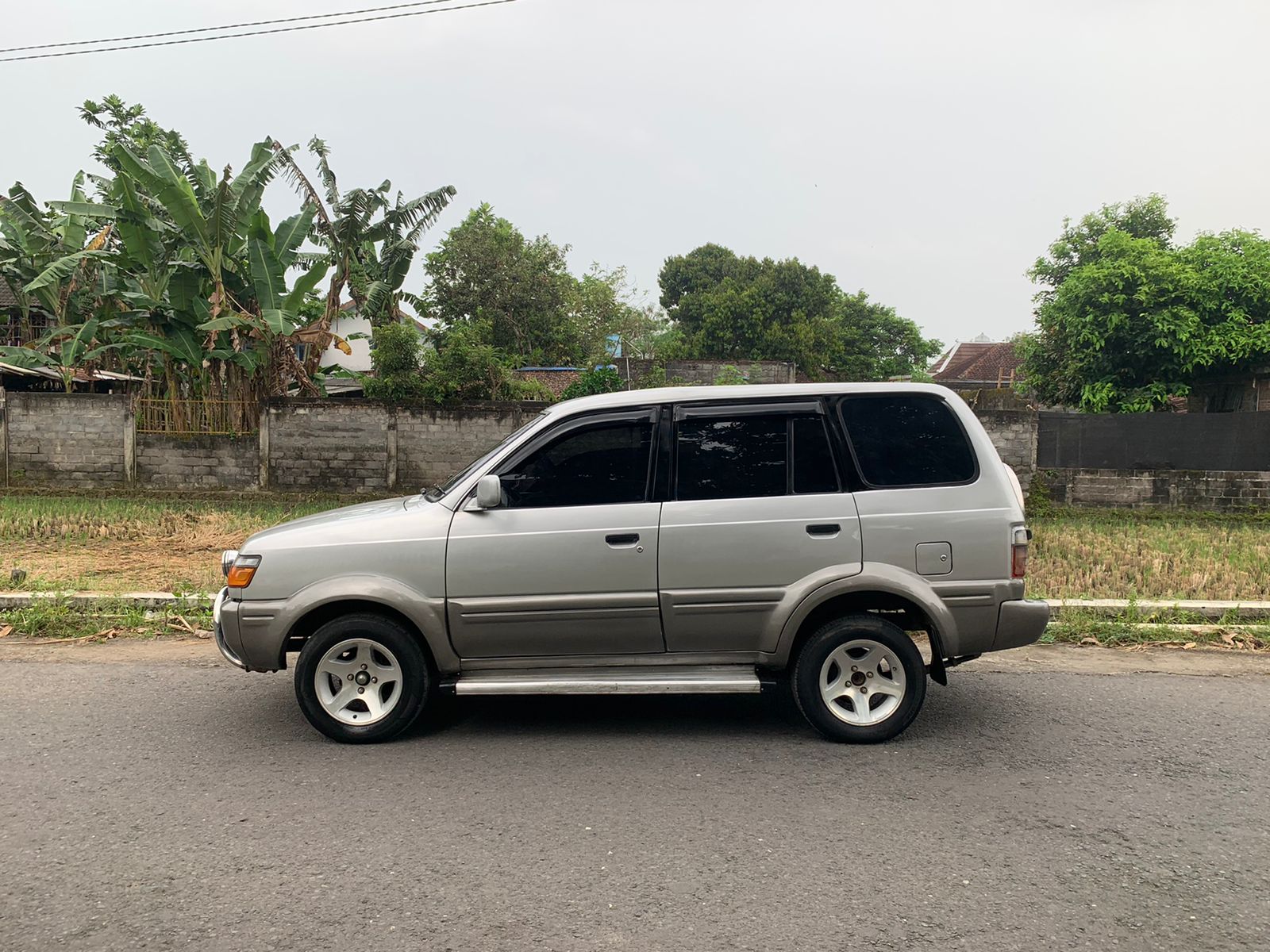 1997 Toyota Kijang  1.8L LGX 1997 Toyota Kijang  1.8L LGX