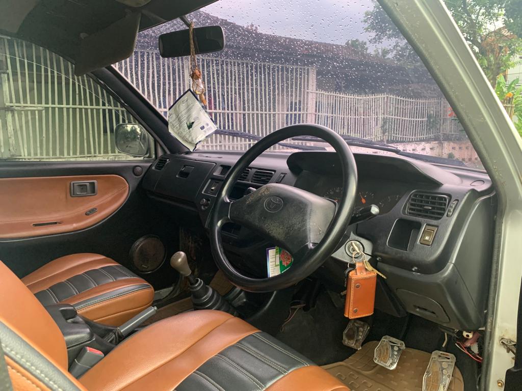 1997 Toyota Kijang  1.8L LGX 1997 Toyota Kijang  1.8L LGX