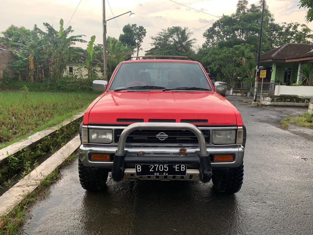 1997 Nissan Terrano  Spirit Bekas 1997 Nissan Terrano  Spirit Bekas