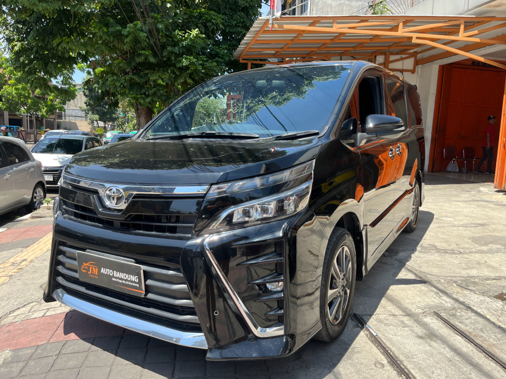 2018 Toyota Voxy Bekas 2018 Toyota Voxy Bekas