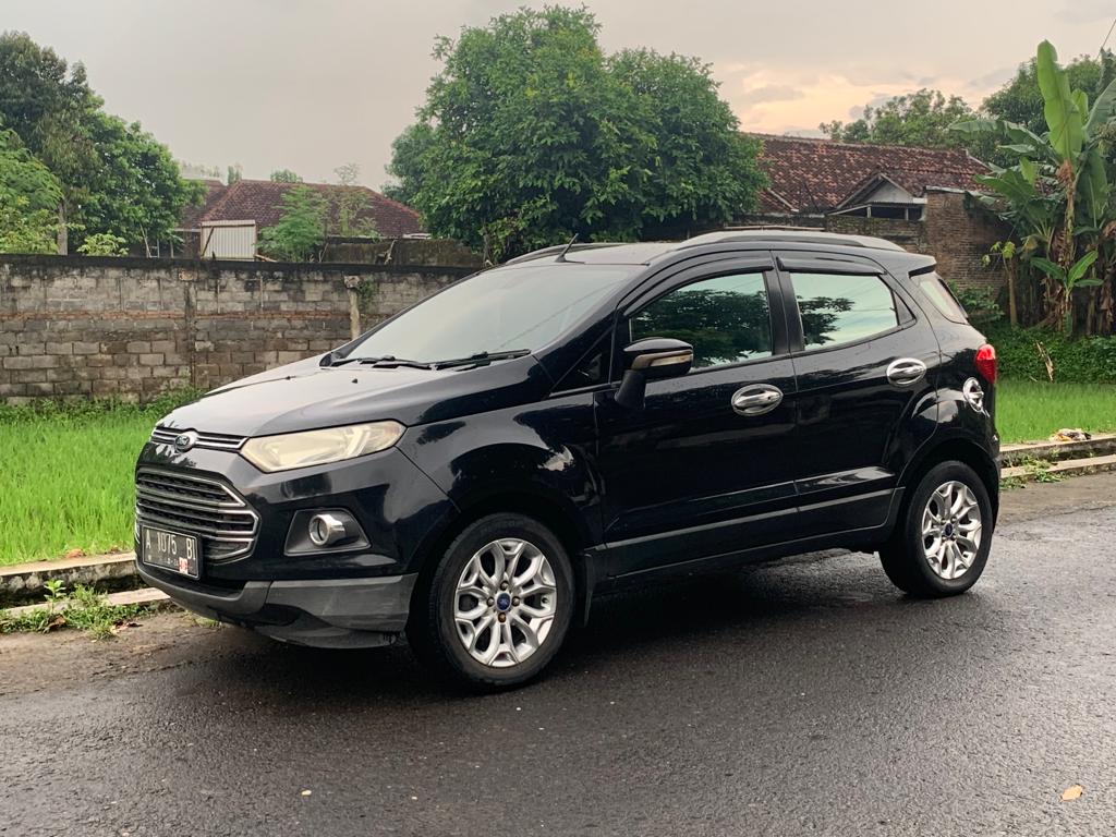 Second Hand 2014 Ford Ecosport Titanium1.5L AT Second Hand 2014 Ford Ecosport Titanium1.5L AT