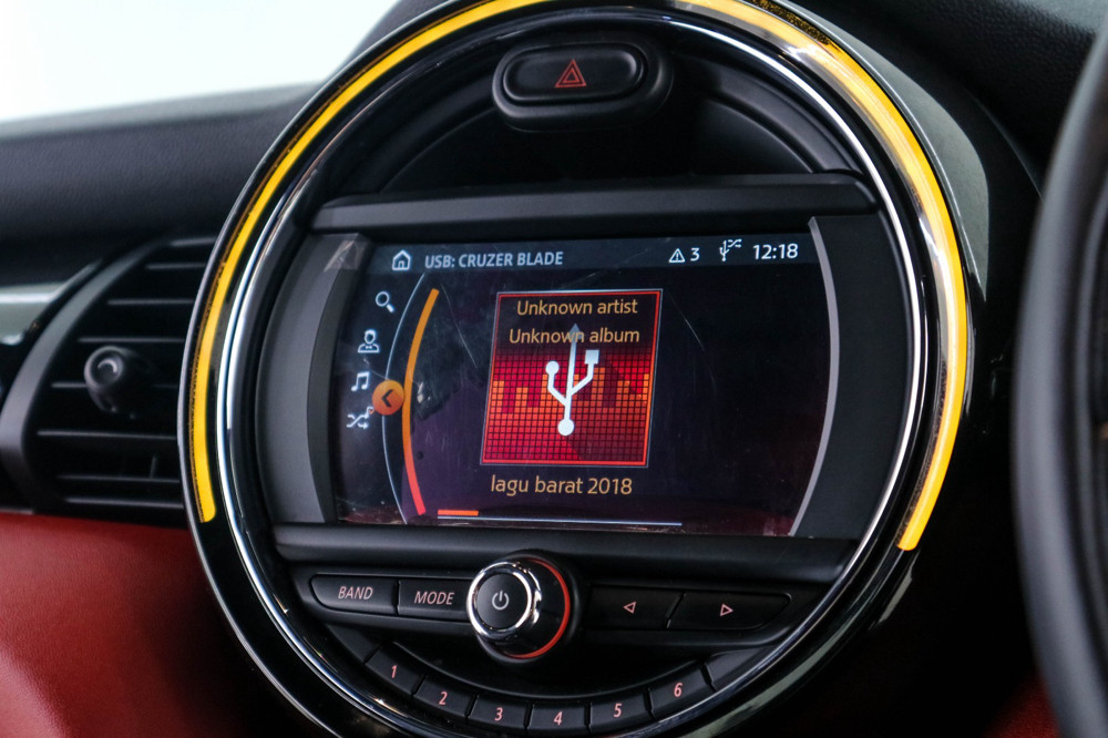 2019 MINI Cooper S 2019 MINI Cooper S