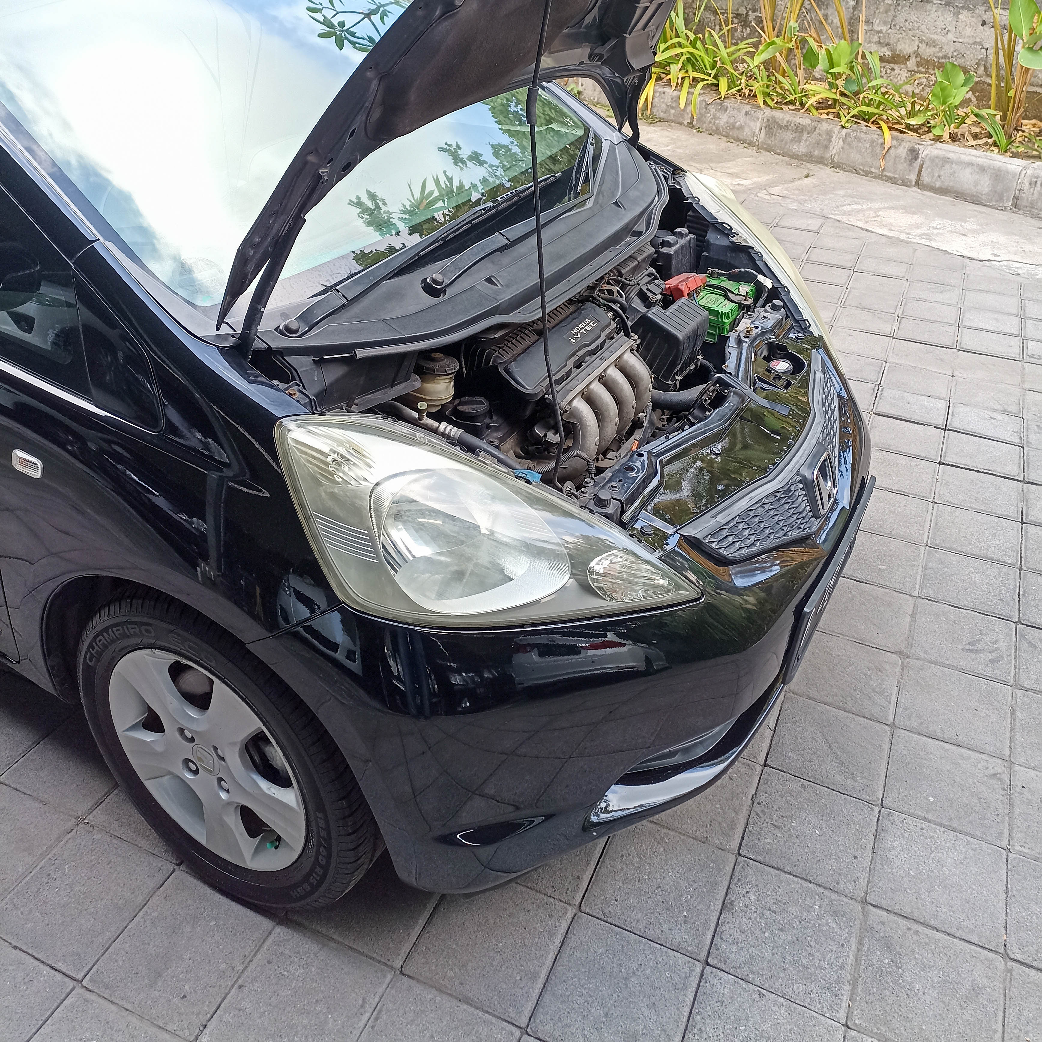 2011 Honda Jazz  1.5L S AT 2011 Honda Jazz  1.5L S AT