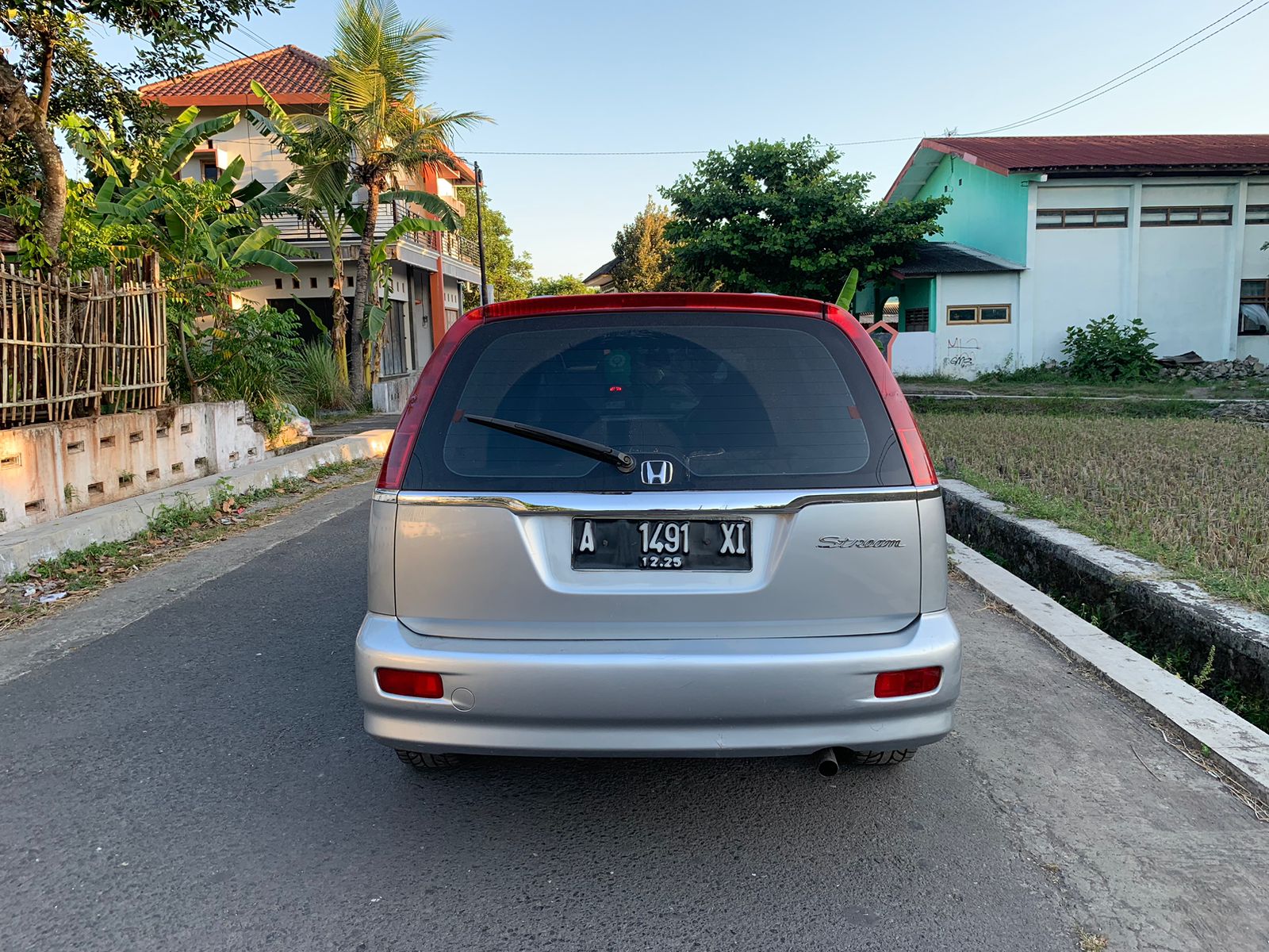 2003 Honda Stream VTEC 1.7L MT 2003 Honda Stream VTEC 1.7L MT