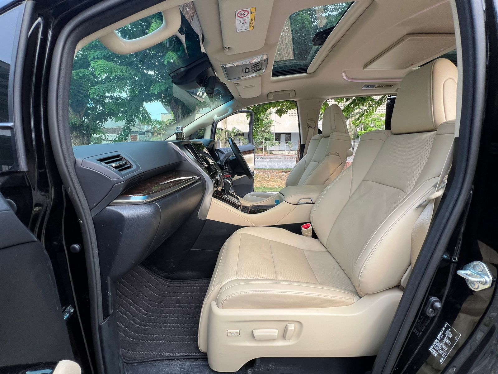 2022 Toyota Alphard 2022 Toyota Alphard