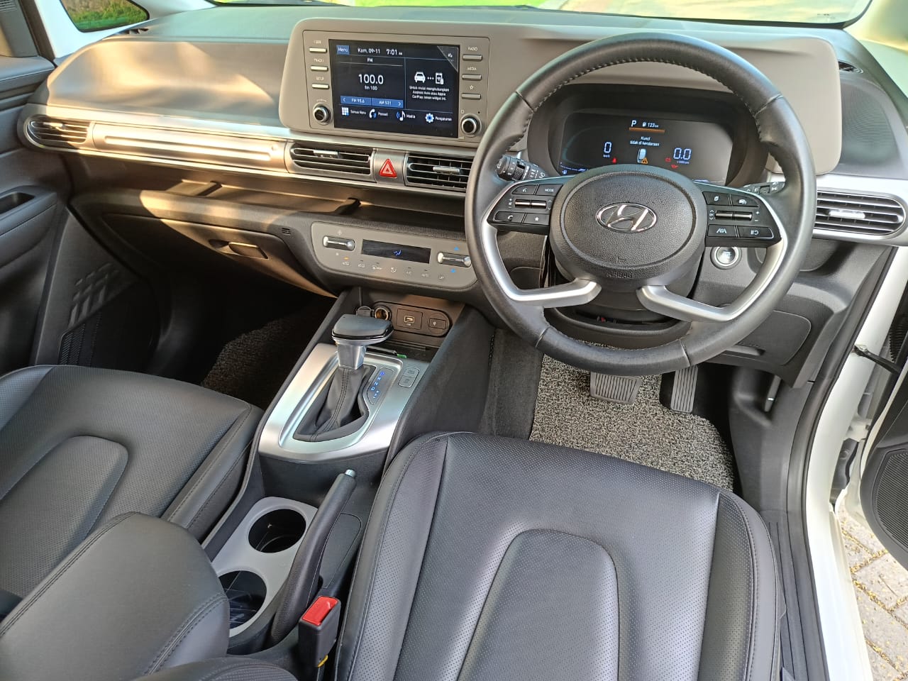 2023 Hyundai Stargazer 2023 Hyundai Stargazer