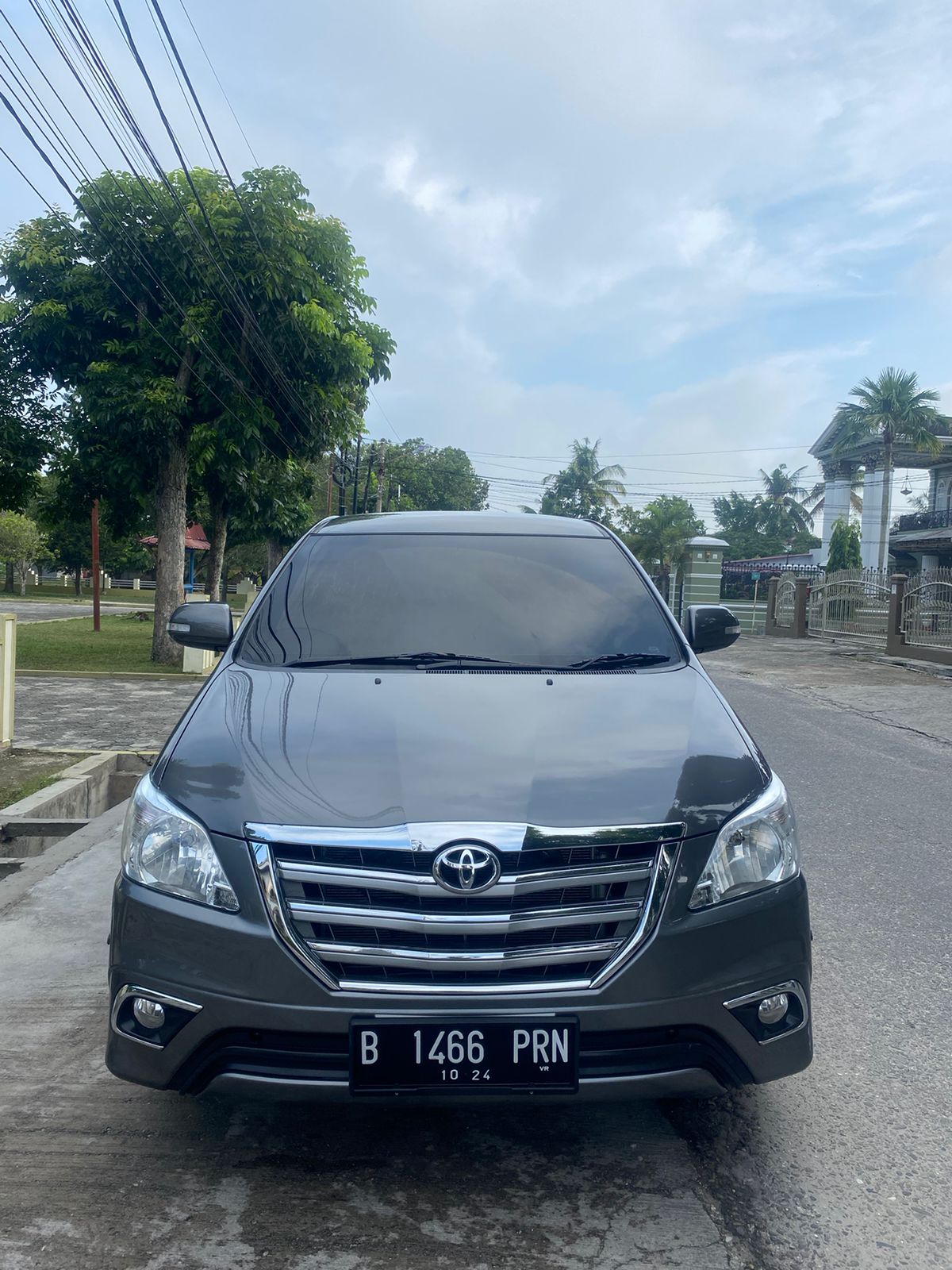 2014 Toyota Kijang Innova 2014 Toyota Kijang Innova