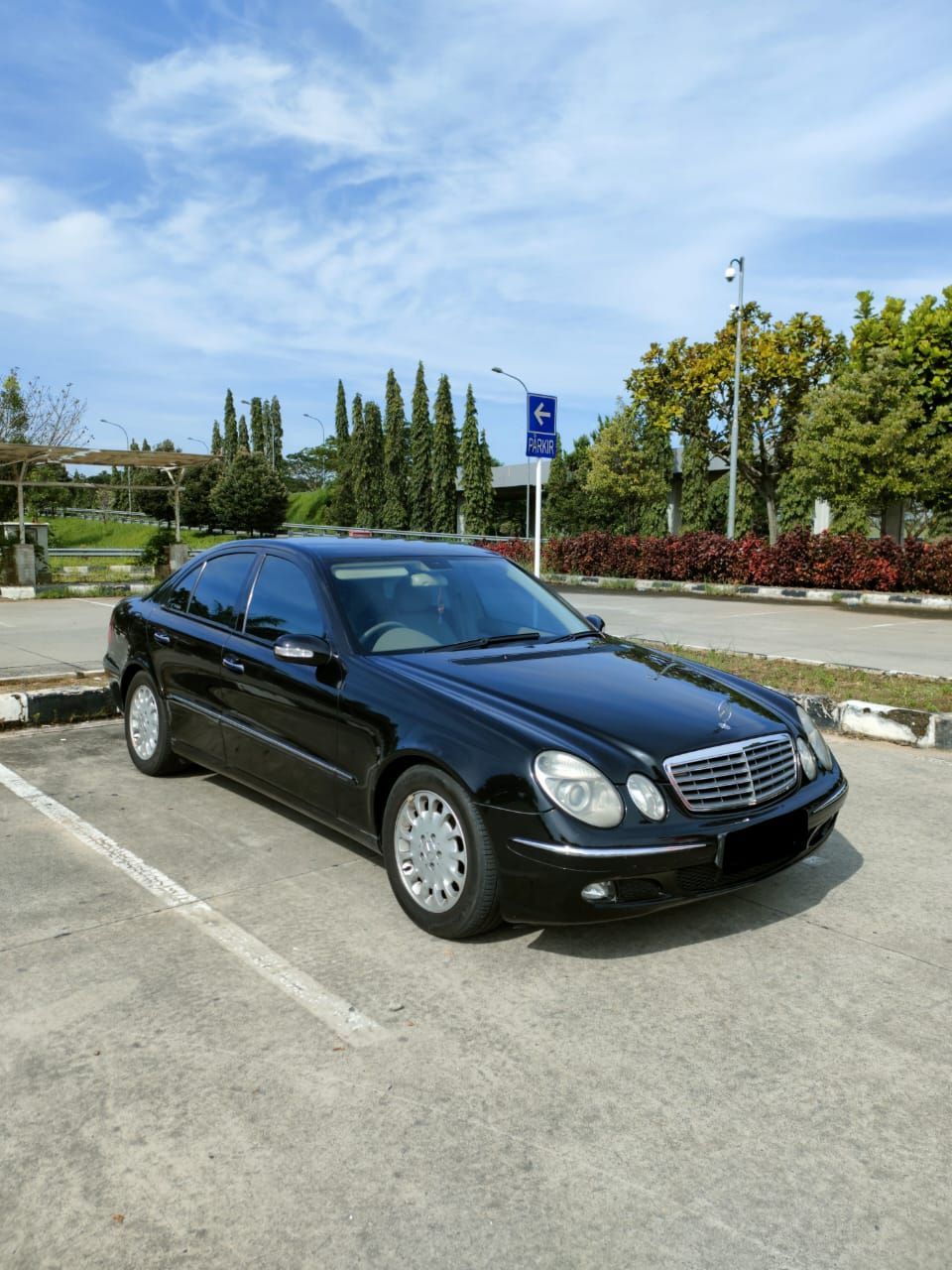 2005 Mercedes Benz E-Class Bekas 2005 Mercedes Benz E-Class Bekas