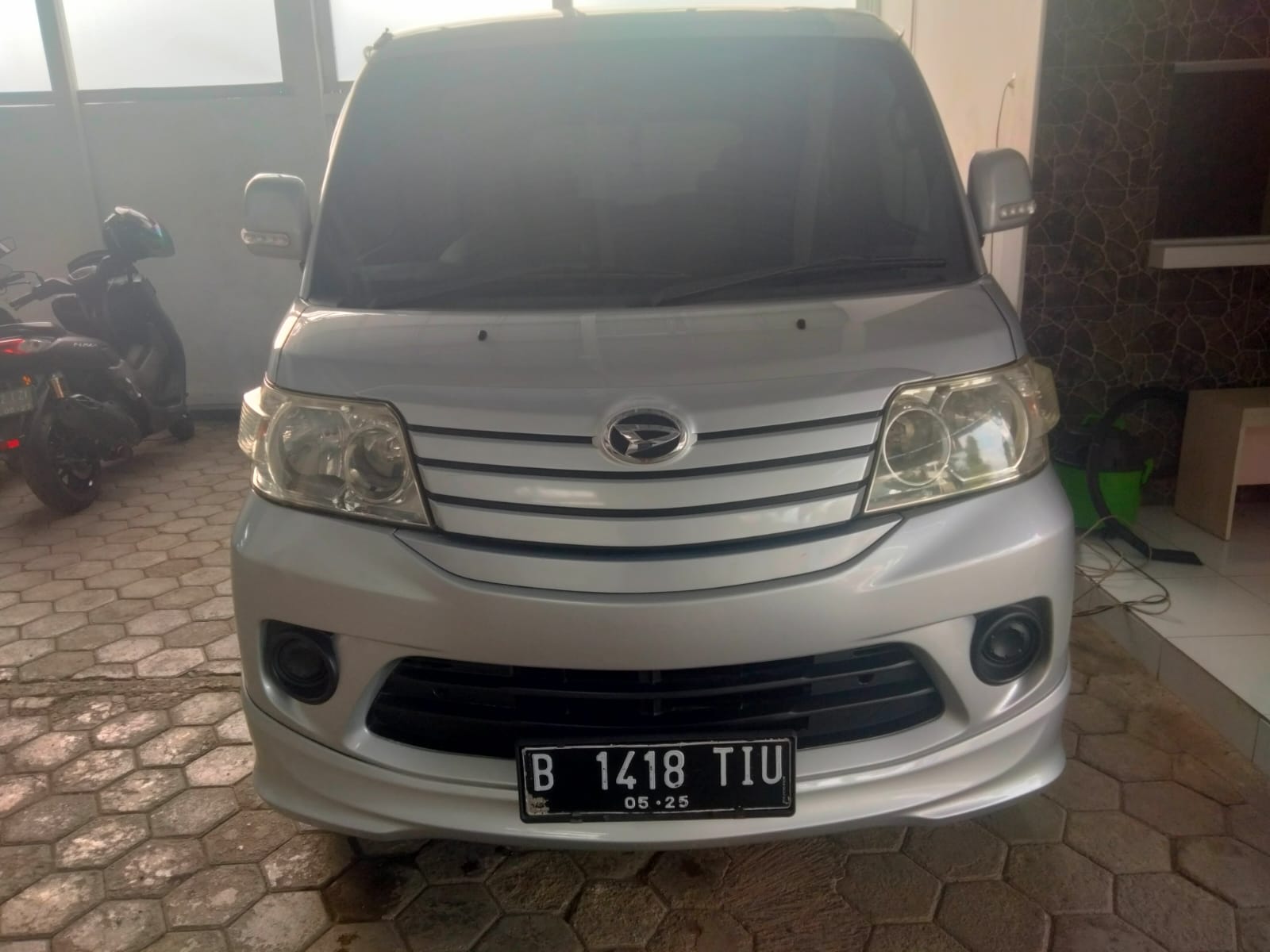 2015 Daihatsu Luxio Bekas 2015 Daihatsu Luxio Bekas