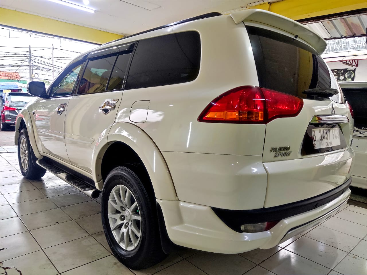 2013 Mitsubishi Pajero 2013 Mitsubishi Pajero