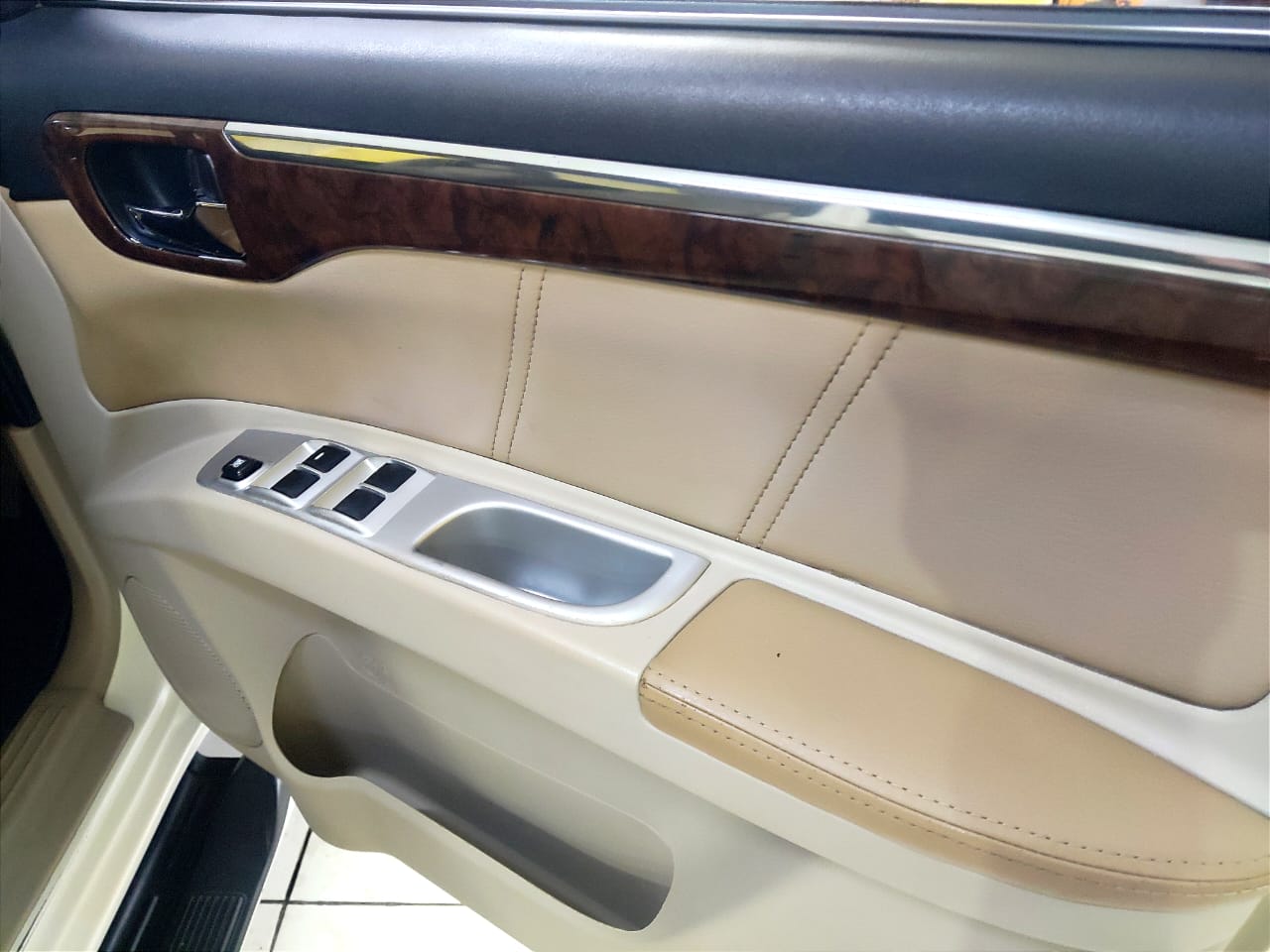 2013 Mitsubishi Pajero 2013 Mitsubishi Pajero